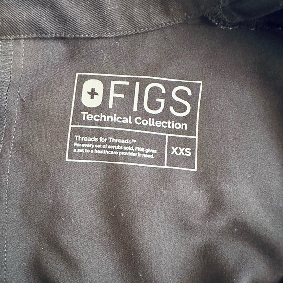 FIGS LIRA TOP IN BLACK SIZE XXS - Picture 3 of 3